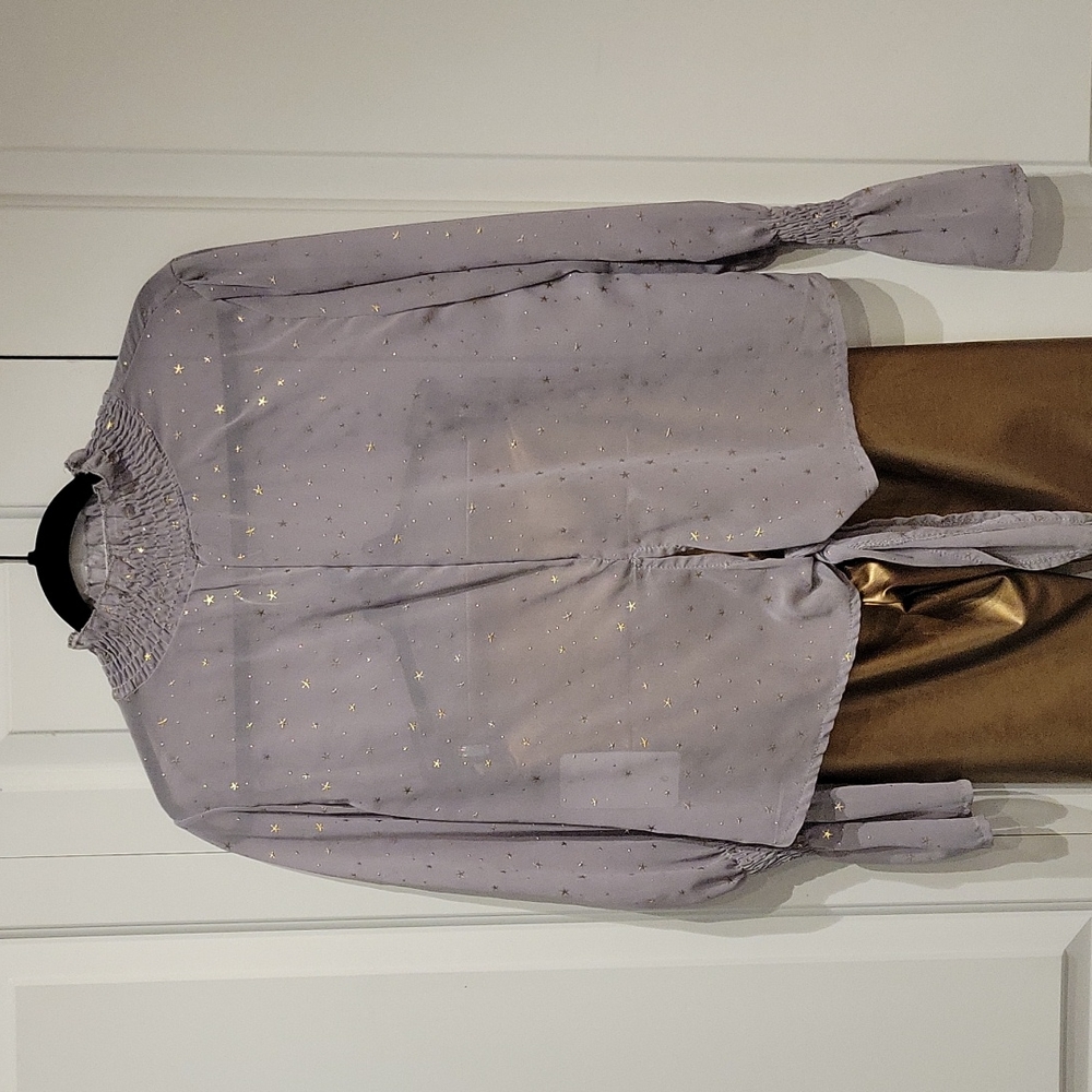 Long Sleeve Grey & Gold super sheer Top. Sz. XXL but fits more like a Lrg/New